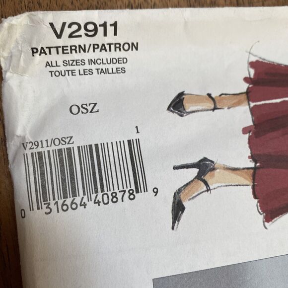 Vogue Sewing Pattern #V2911 Today's Fit by Sandra Betzina OS Blouse & Skirt CUT - Picture 2 of 7